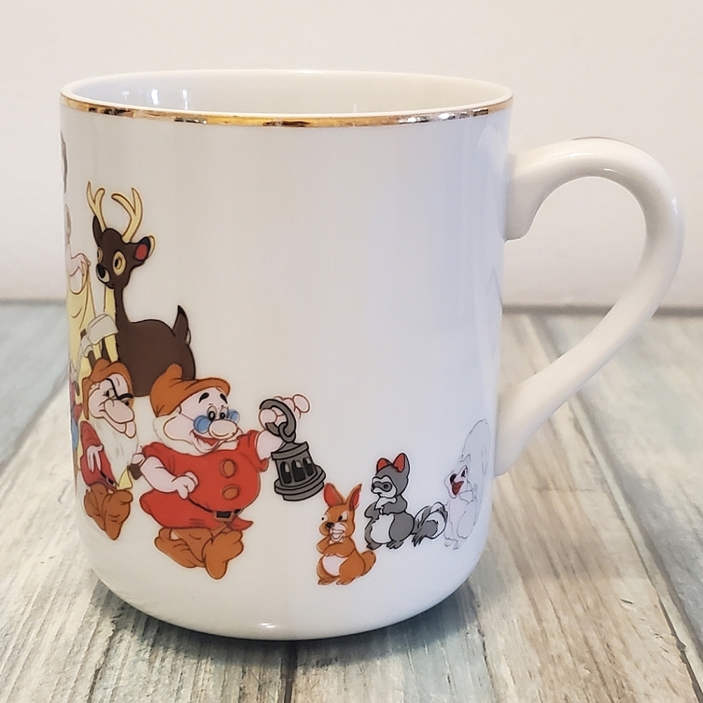 Vintage Disney World Snow White mug - Picture 2 of 4